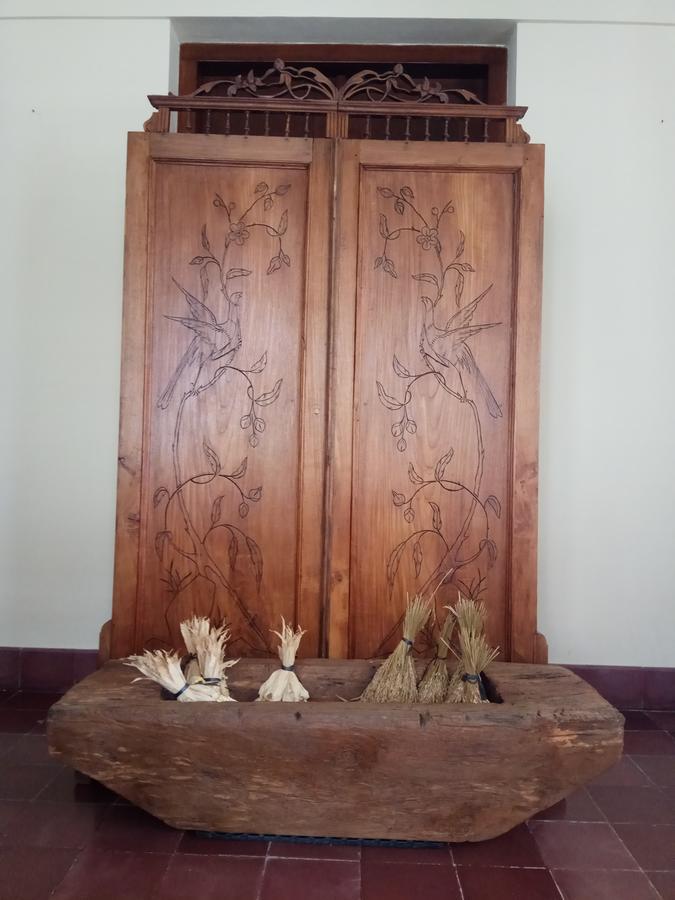Doeloerkoe Homestay Solo Exterior foto